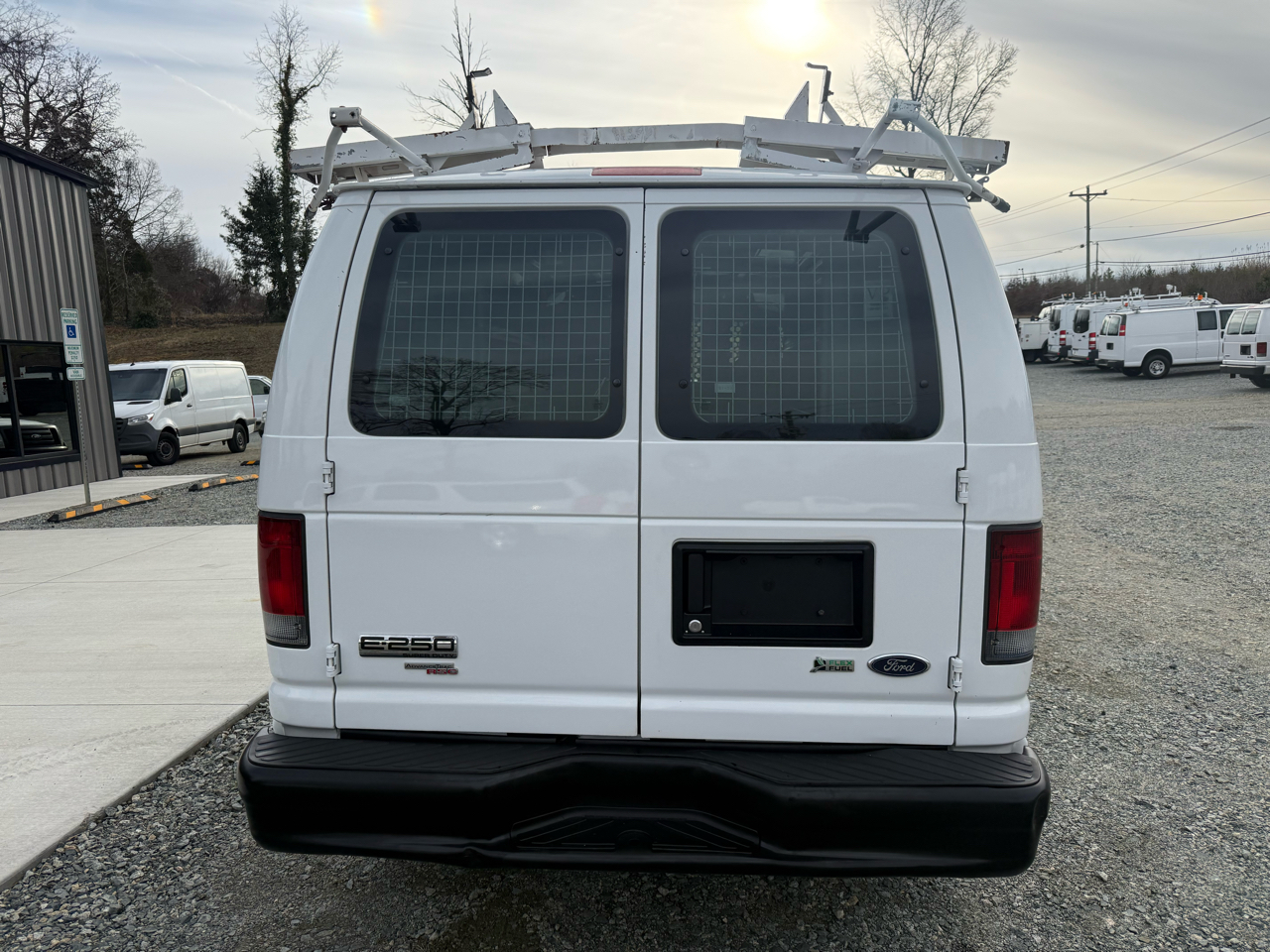 Ford Econoline E-250 2011