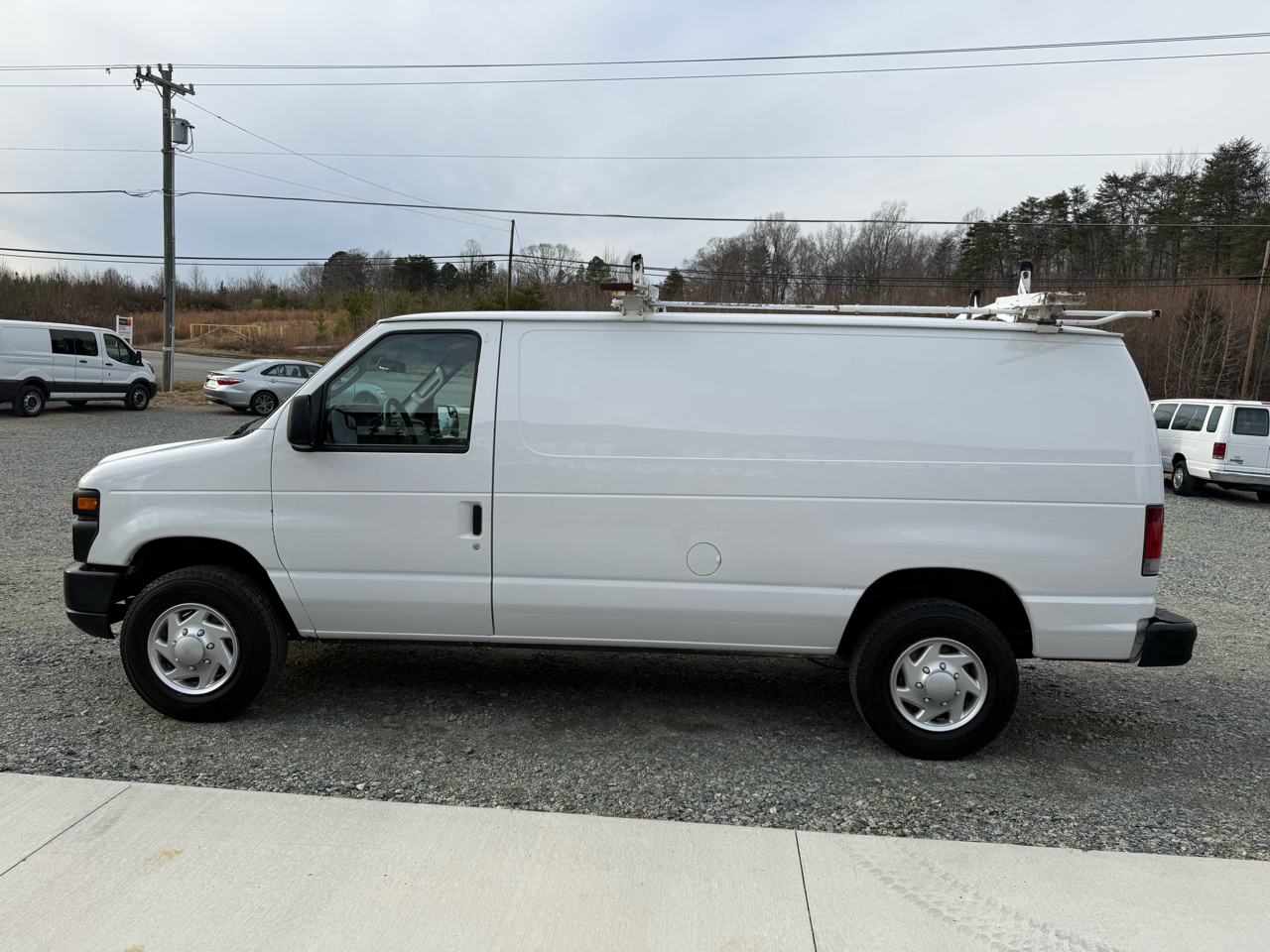 Ford Econoline E-250 2011