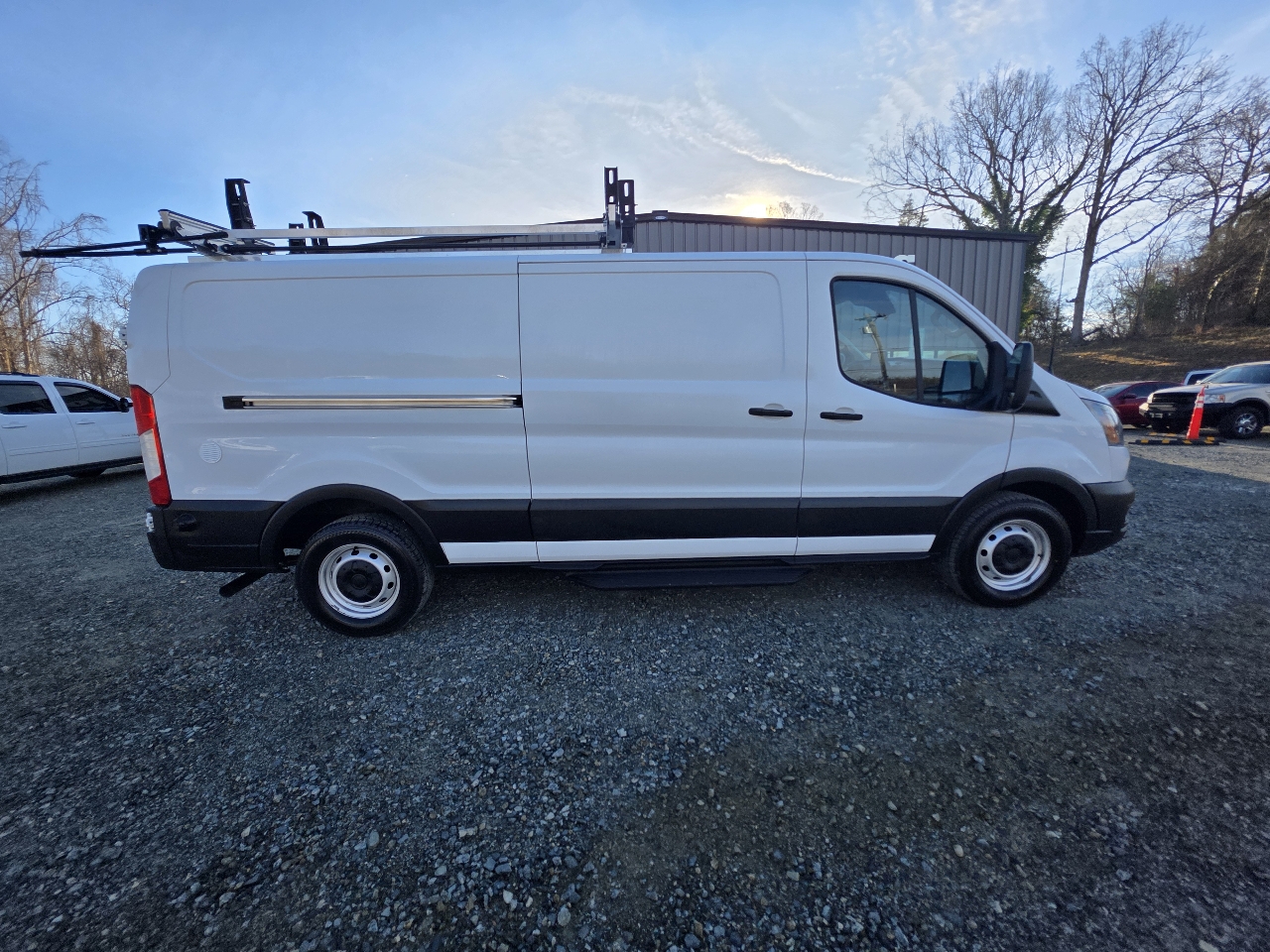 Ford Transit 150 Van Low Roof w/Sliding Pass. 130-in. WB 2020