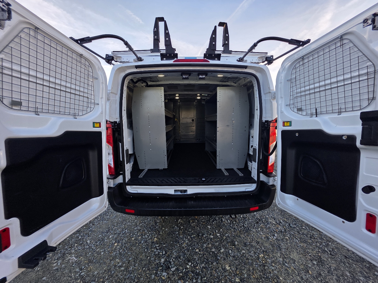 Ford Transit 150 Van Low Roof w/Sliding Pass. 130-in. WB 2020