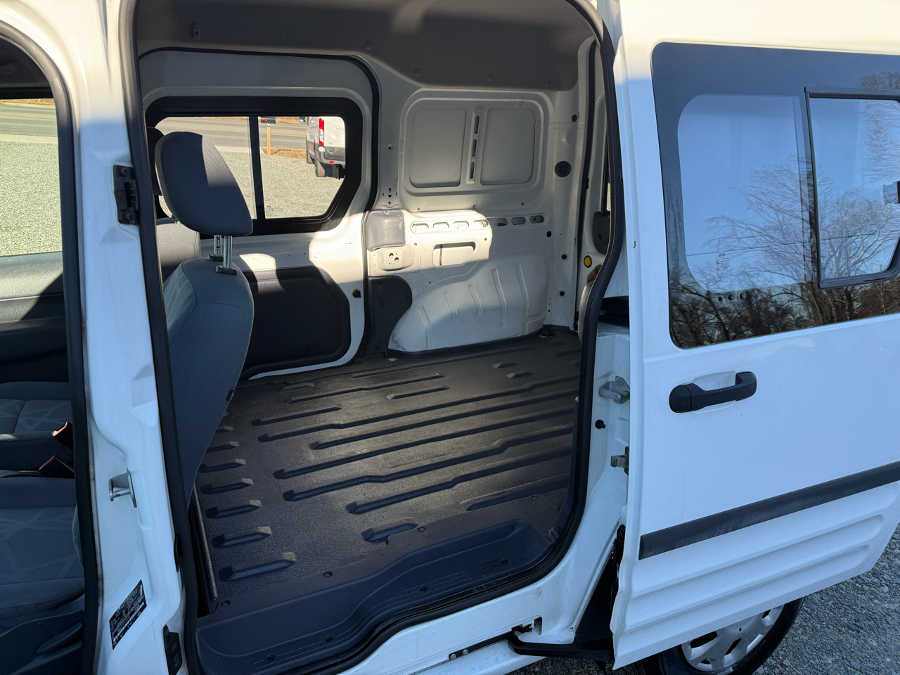 Ford Transit Connect XL with Side and Rear Door Glass 2012