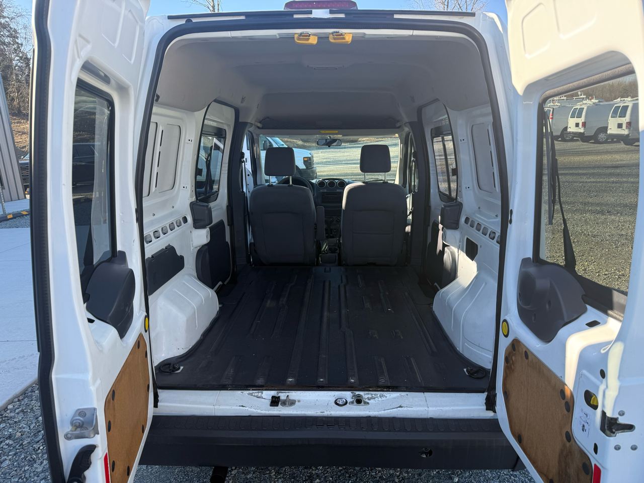 Ford Transit Connect XL with Side and Rear Door Glass 2012