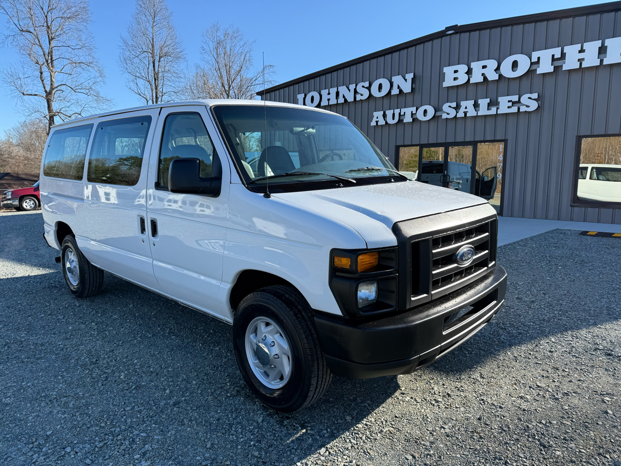 2008 Ford E-Series Econoline Wagon XL