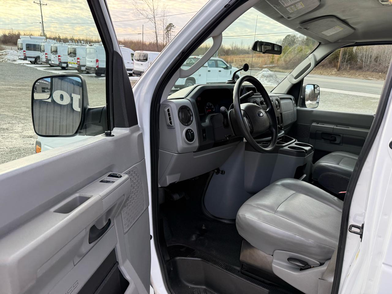 Ford Econoline E-250 2014