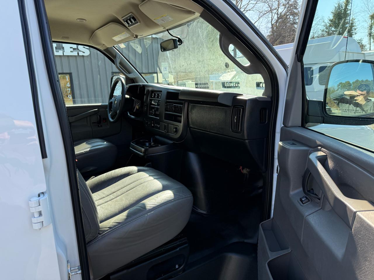 Chevrolet Express LS 3500 2019