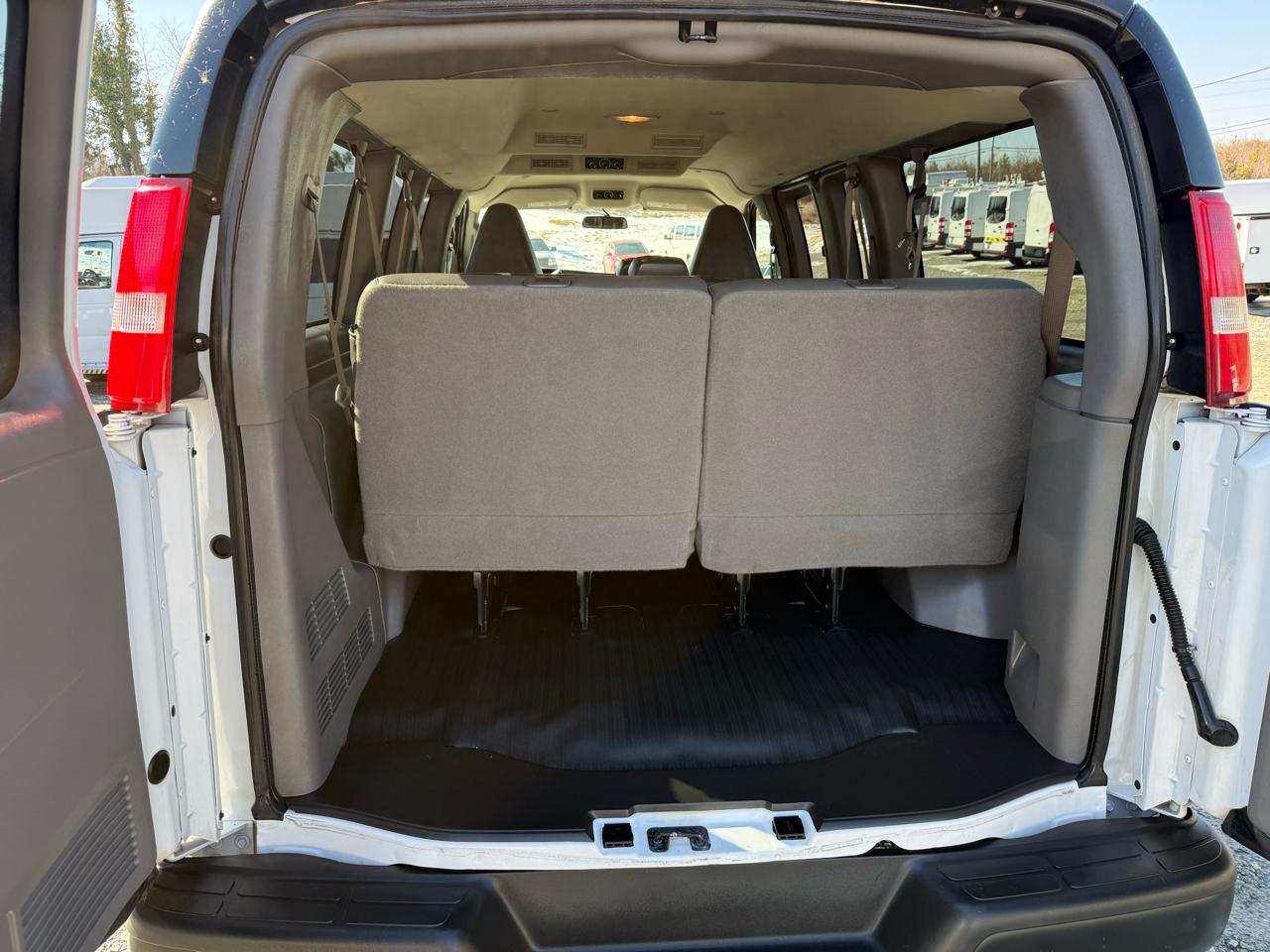 Chevrolet Express LS 3500 2019