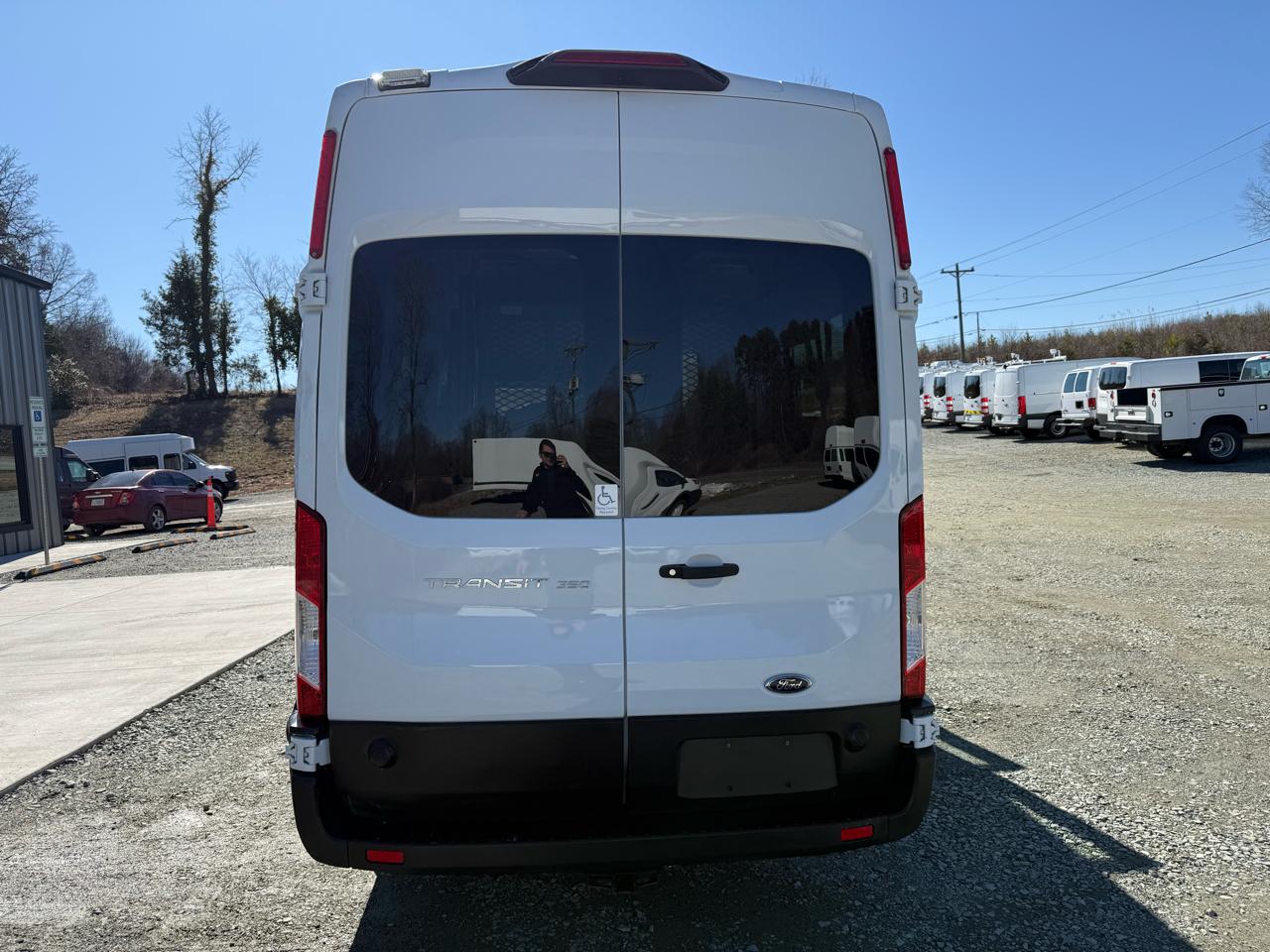 Ford Transit T-350 HD Wagon DRW 2019