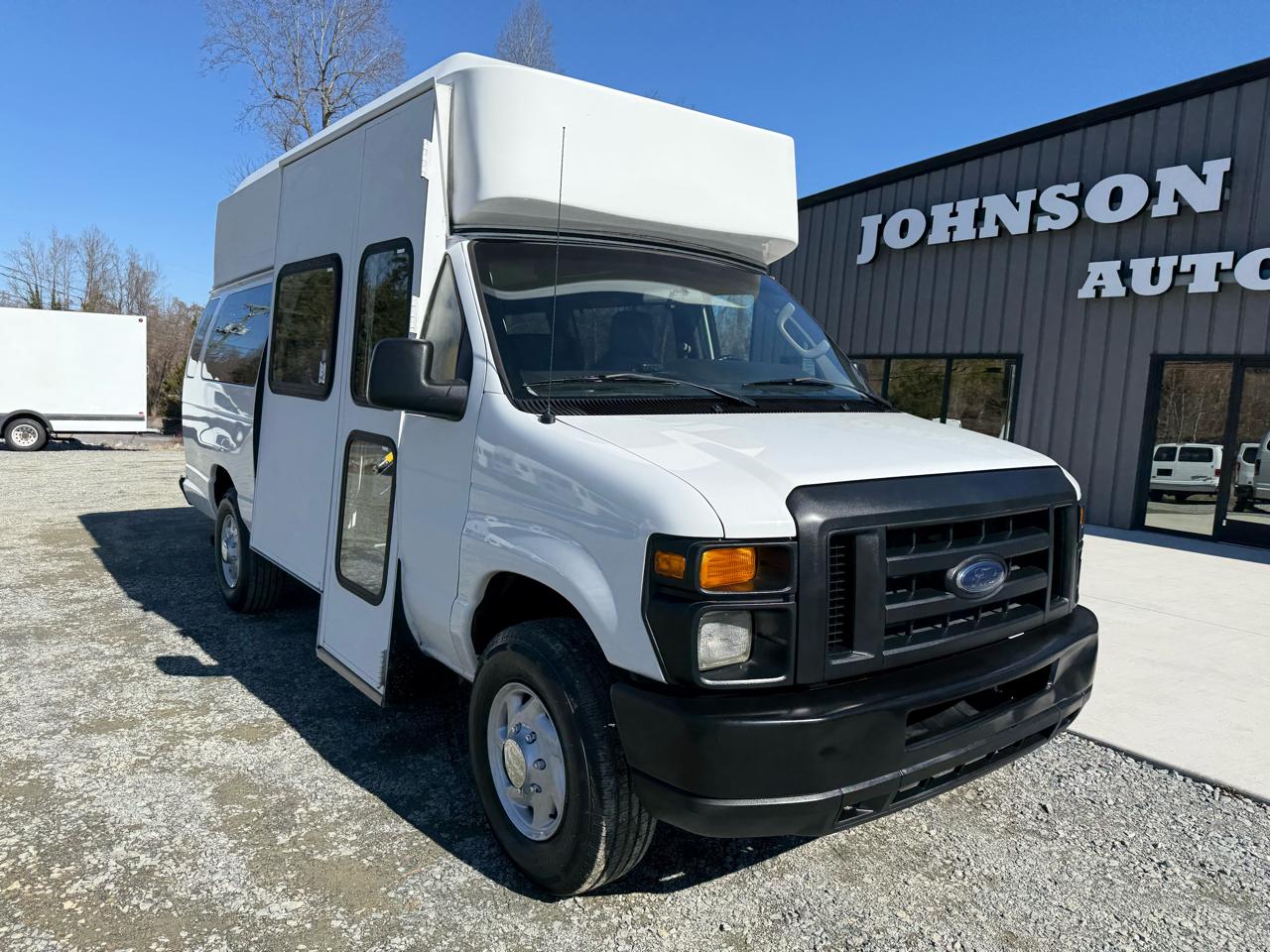Ford Econoline E-350 Super Duty Extended 2010