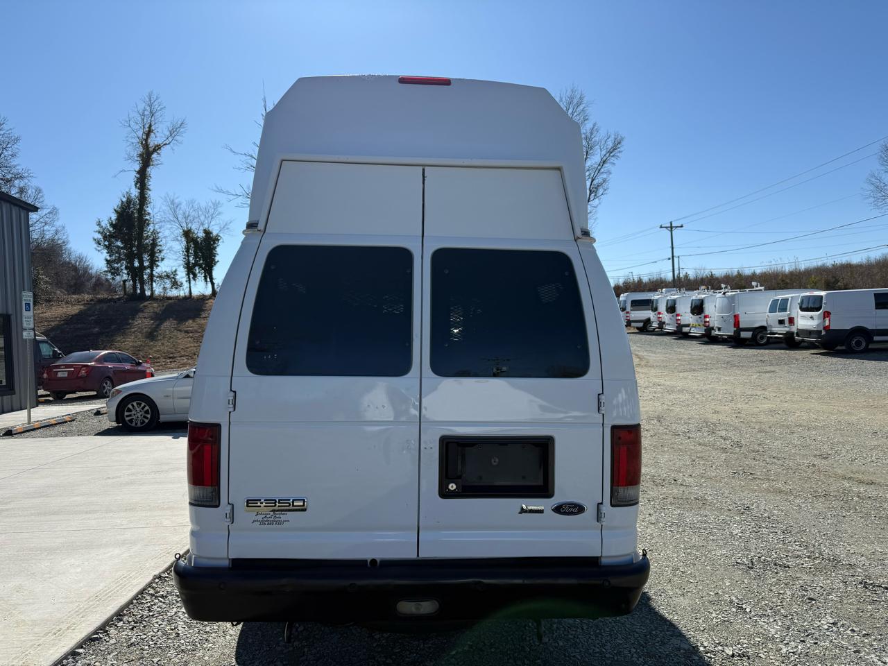 Ford Econoline E-350 Super Duty Extended 2010