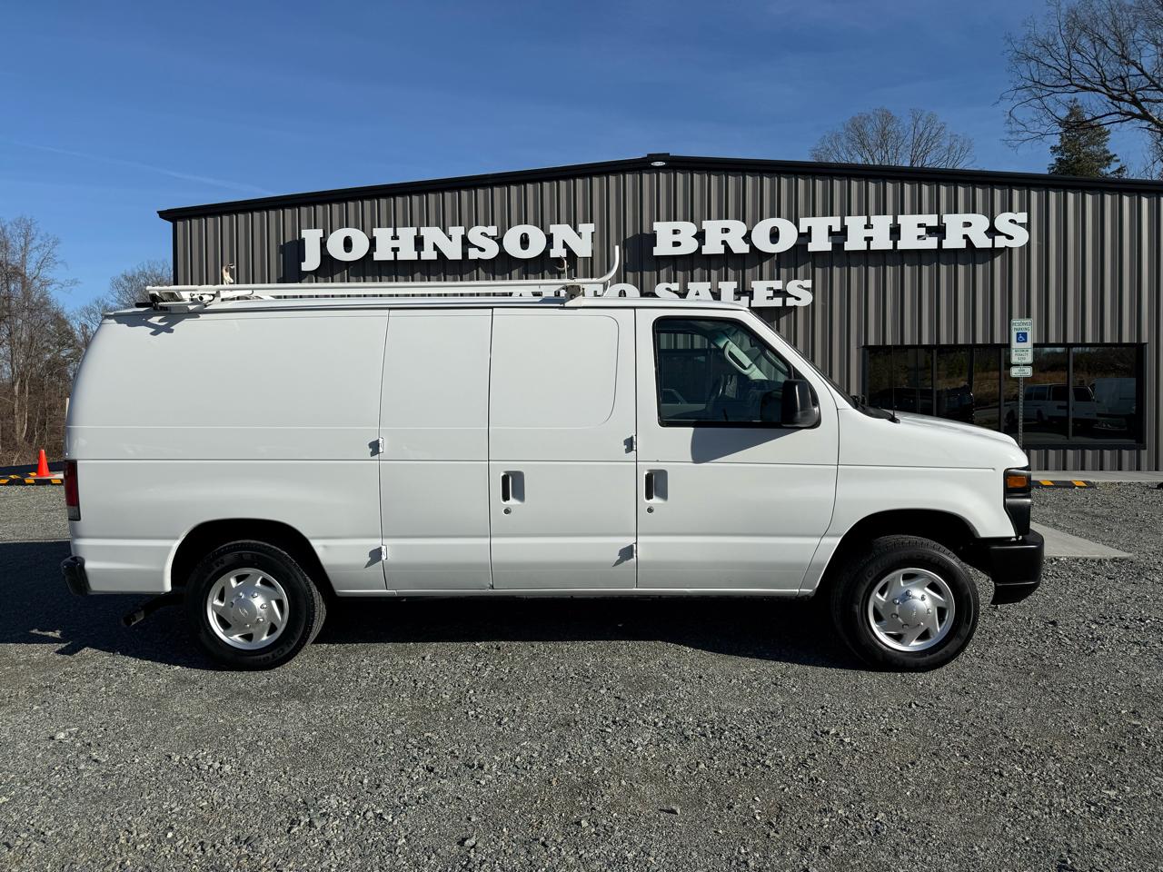 Ford Econoline E-150 2011