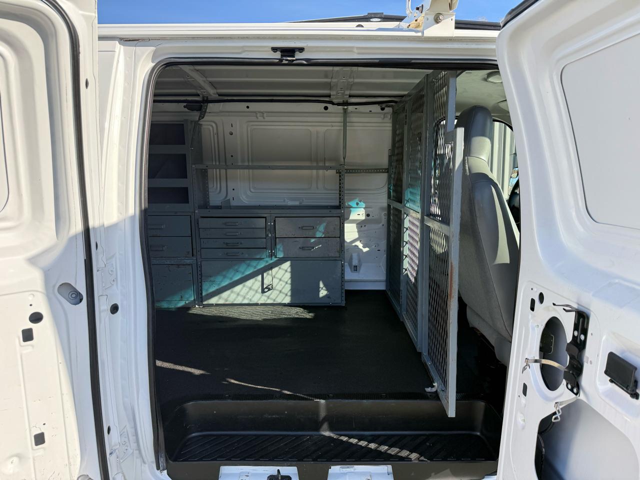 Ford Econoline E-150 2011