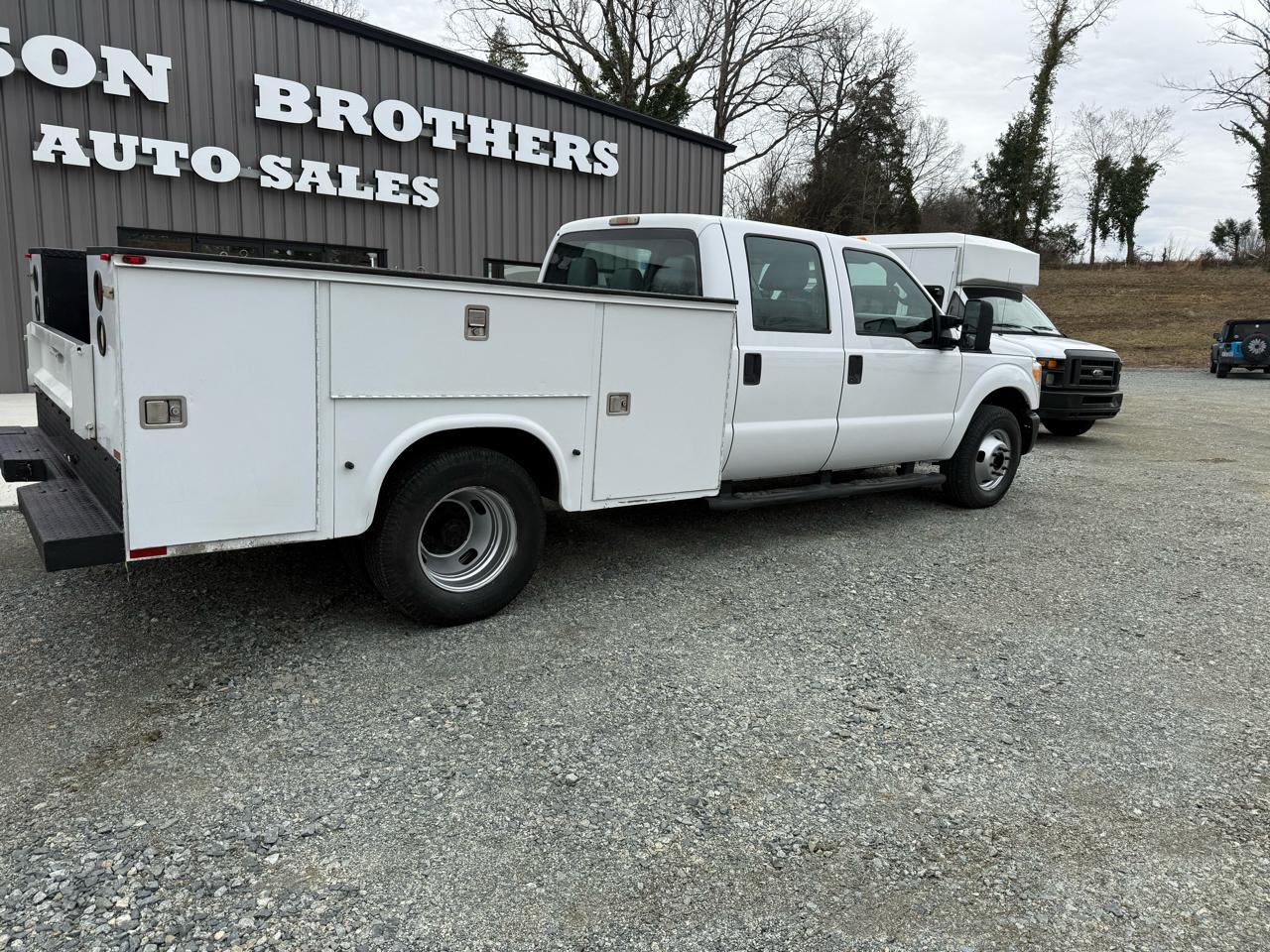 Ford F-350 SD XL DRW 2WD 2011