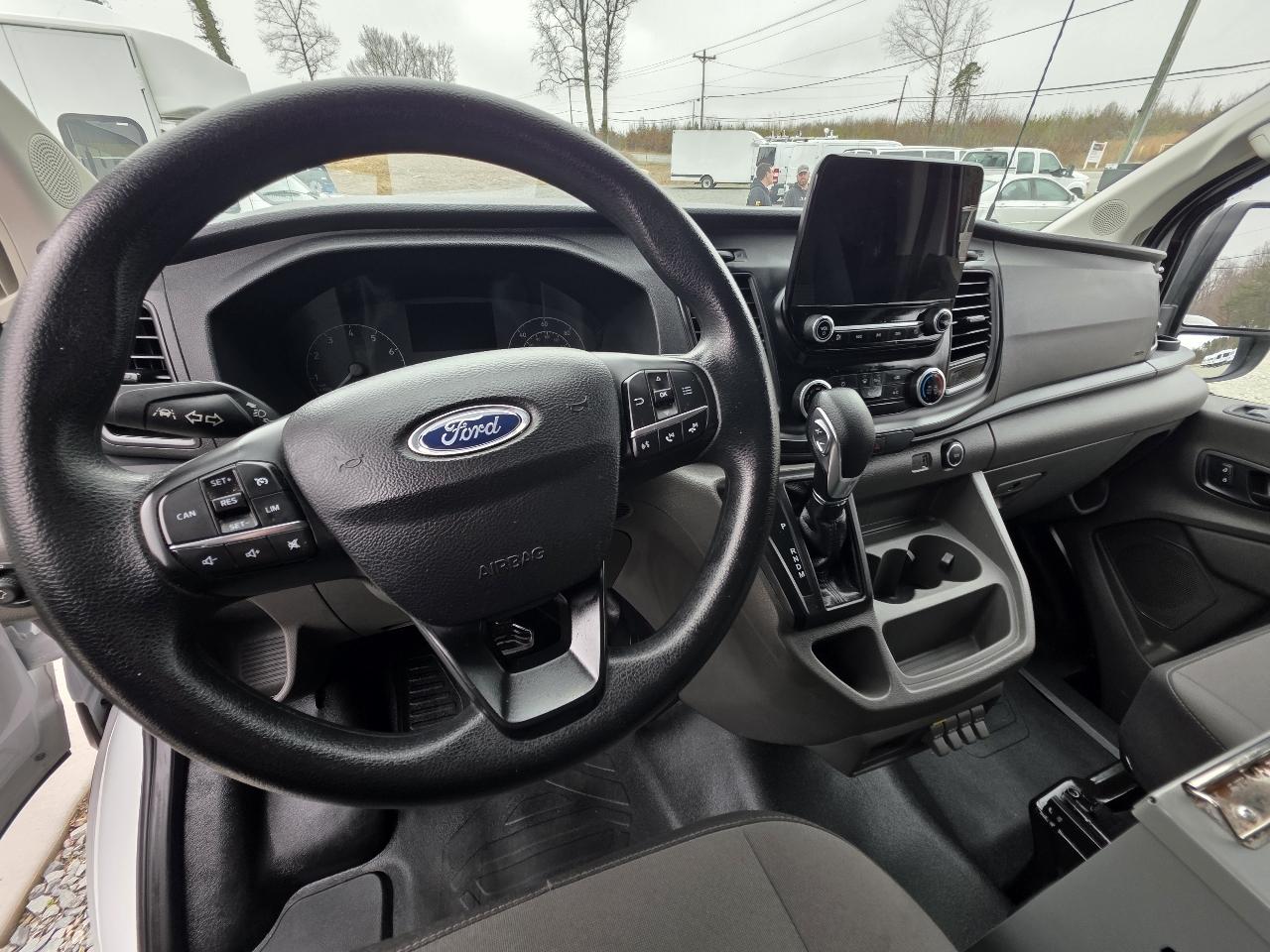 Ford Transit 150 Van Low Roof w/Sliding Pass. 130-in. WB 2020