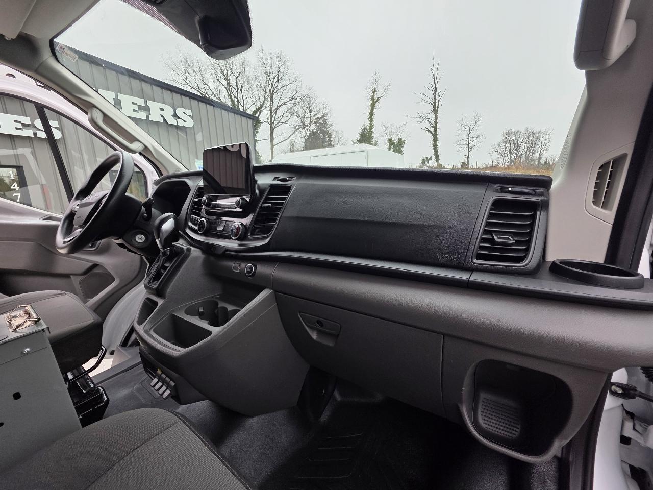 Ford Transit 150 Van Low Roof w/Sliding Pass. 130-in. WB 2020