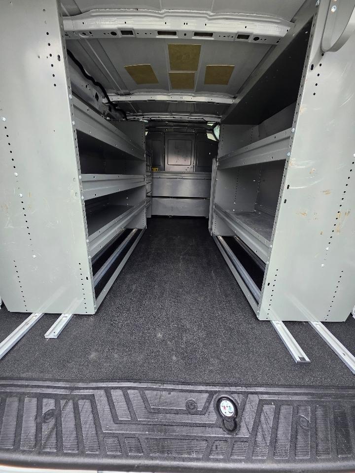 Ford Transit 150 Van Low Roof w/Sliding Pass. 130-in. WB 2020