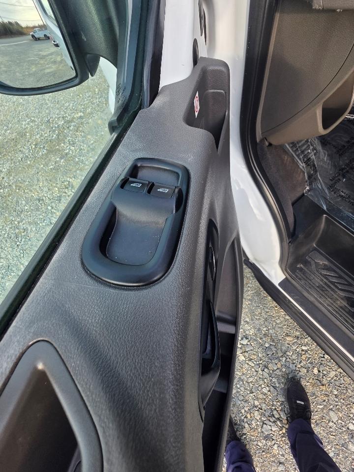 Ford Transit 350 Wagon Low Roof XL w/Sliding Pass. 148-in. WB 2020