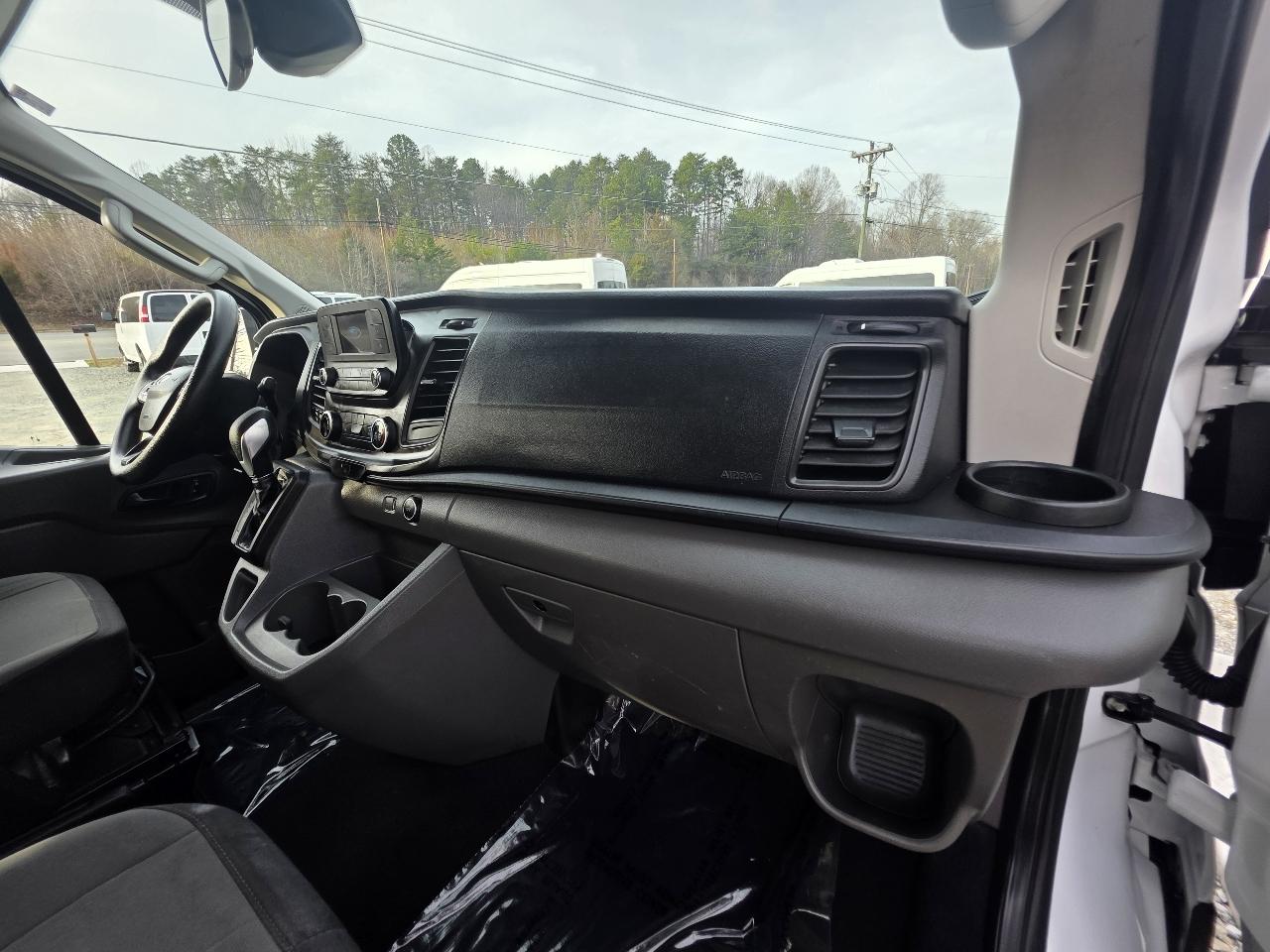 Ford Transit 350 Wagon Low Roof XL w/Sliding Pass. 148-in. WB 2020