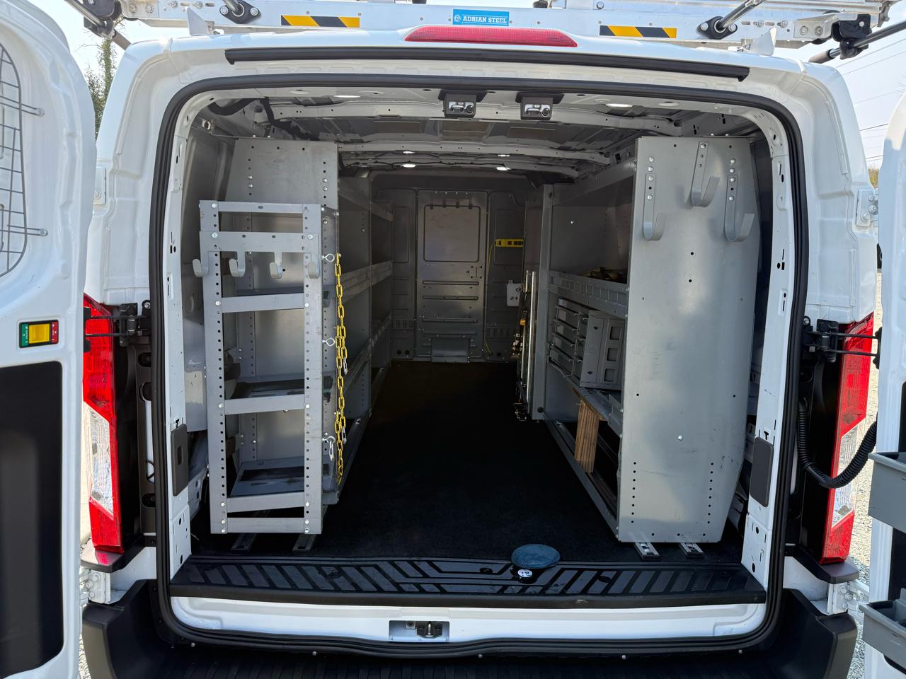Ford Transit 150 Van Low Roof w/Sliding Pass. 130-in. WB 2020