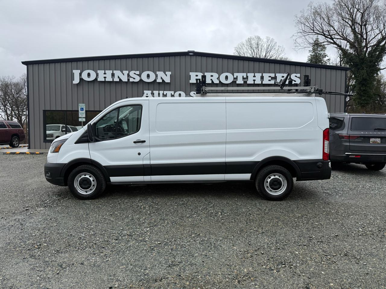 Ford Transit 150 Van Low Roof w/Sliding Pass. 130-in. WB 2020