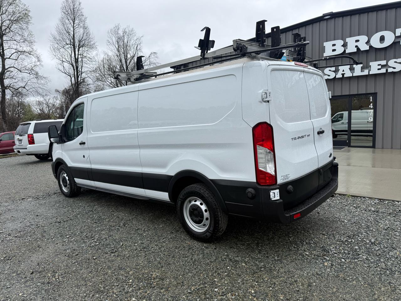 Ford Transit 150 Van Low Roof w/Sliding Pass. 130-in. WB 2020
