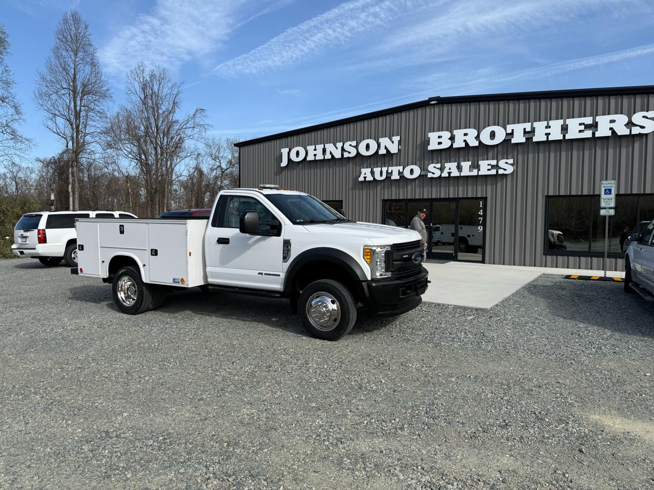 Ford F-550 Regular Cab DRW 4WD 2017