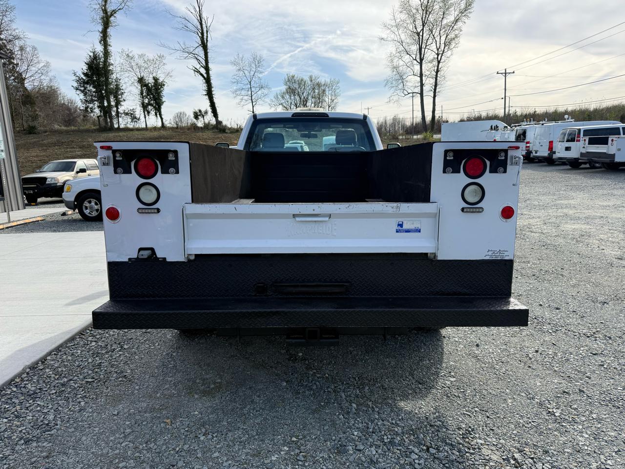 Ford F-550 Regular Cab DRW 4WD 2017