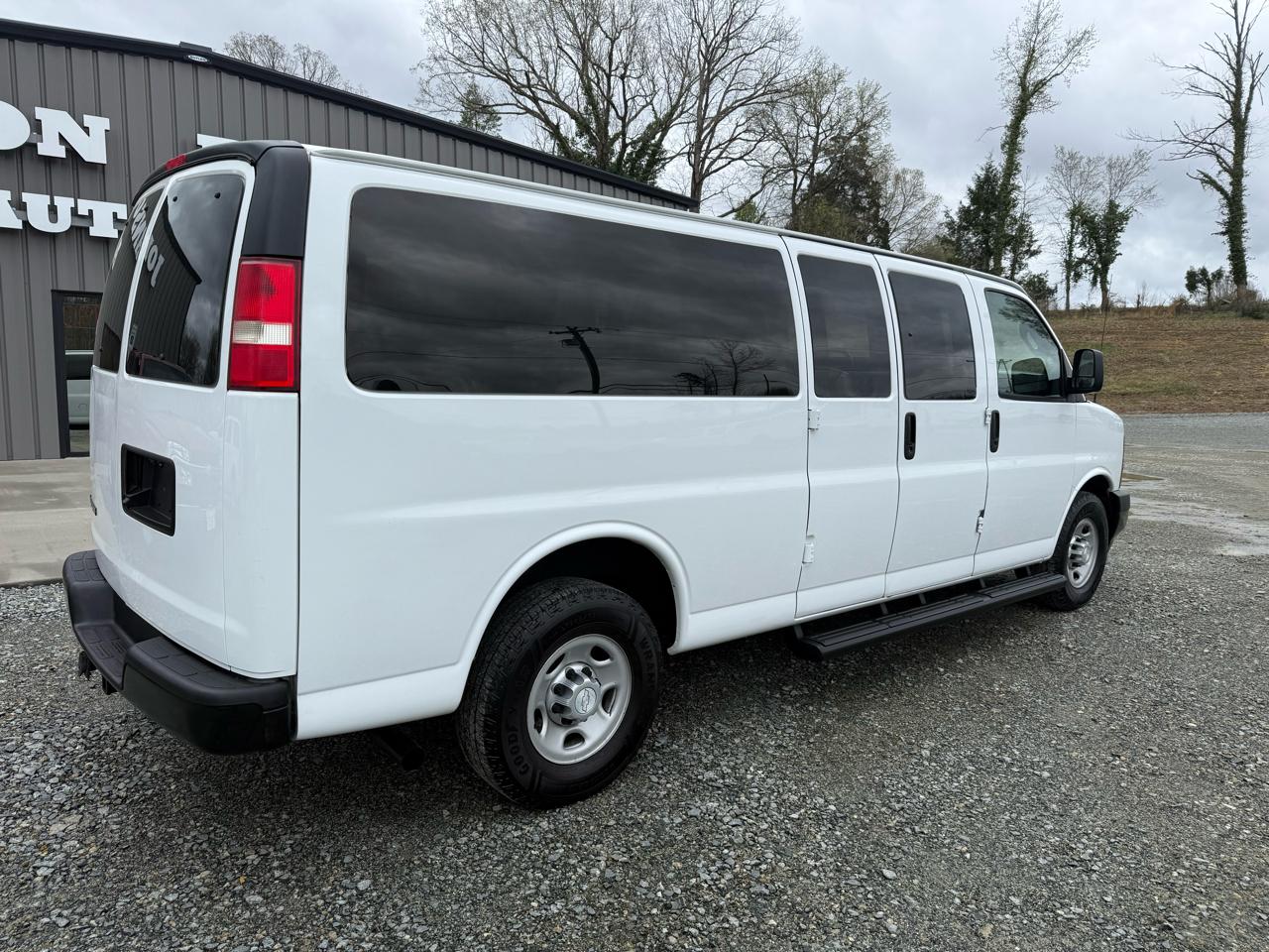 Chevrolet Express LS 3500 Extended 2017