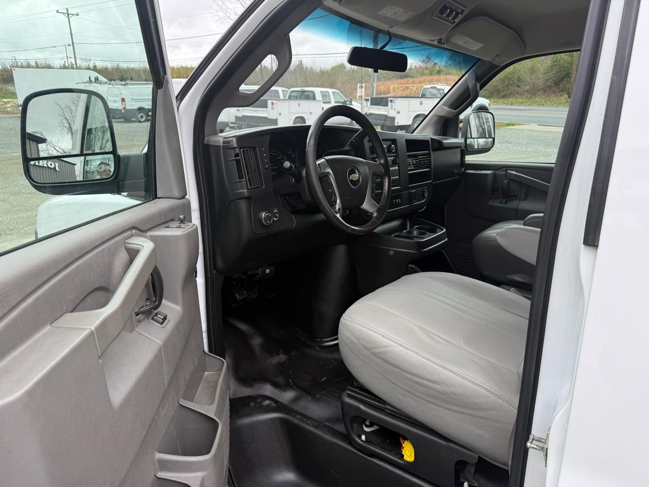 Chevrolet Express LS 3500 Extended 2017