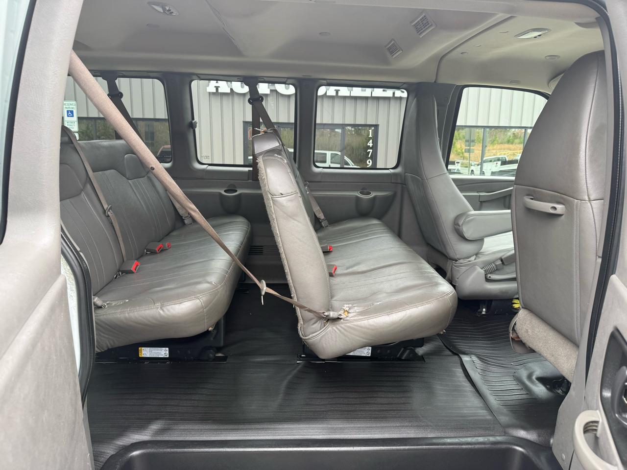 Chevrolet Express LS 3500 Extended 2017