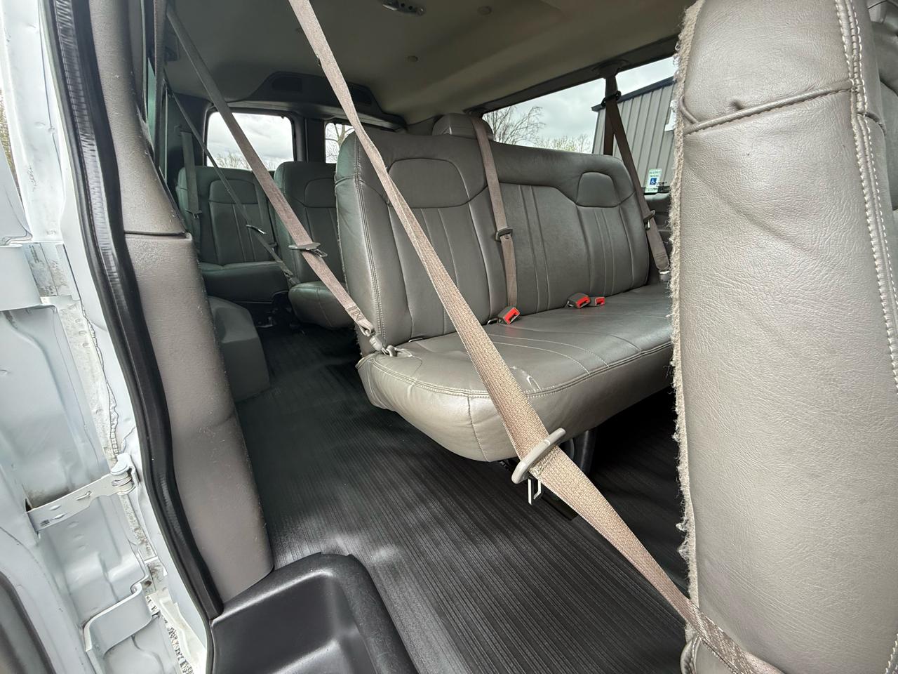 Chevrolet Express LS 3500 Extended 2017