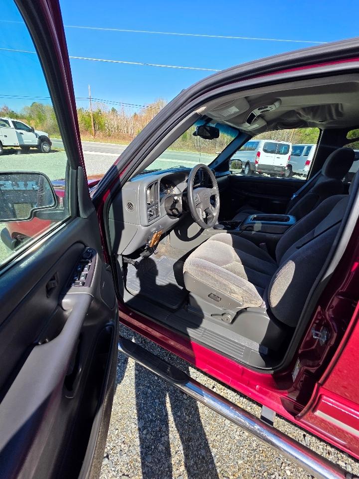 Chevrolet Silverado 1500 2WD Crew Cab 143.5" LS 2005