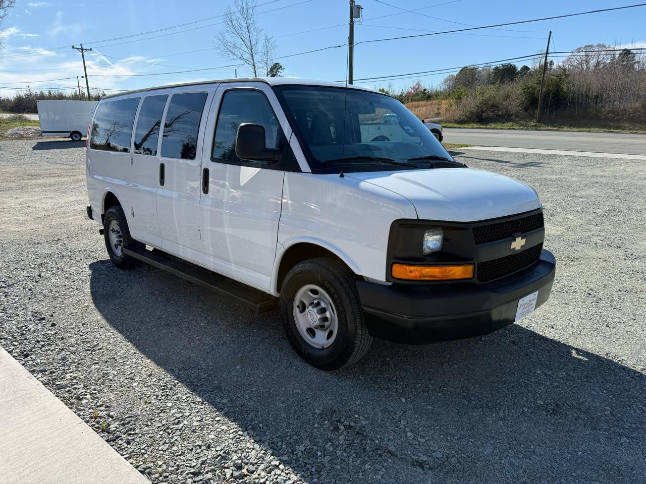 Chevrolet Express LS 3500 2017