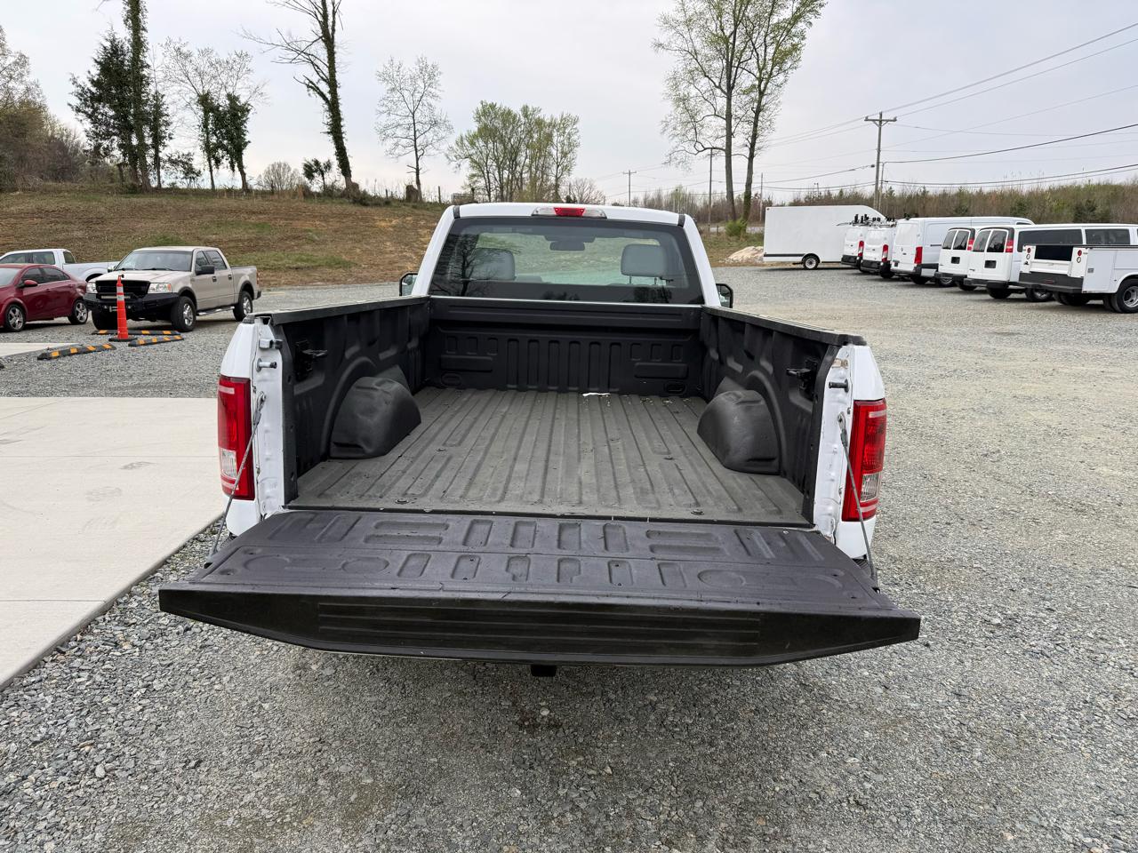 Ford F-150 2WD Reg Cab 126" XL 2017