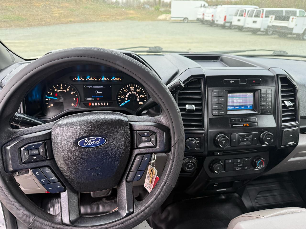 Ford F-150 2WD Reg Cab 126" XL 2017