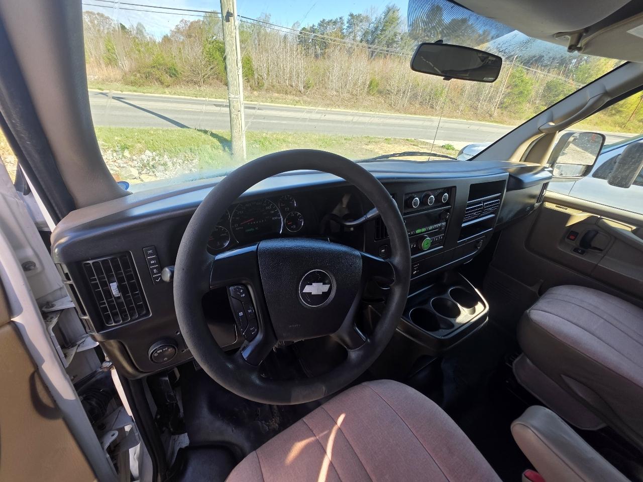 Chevrolet Express LS 3500 Extended 2008