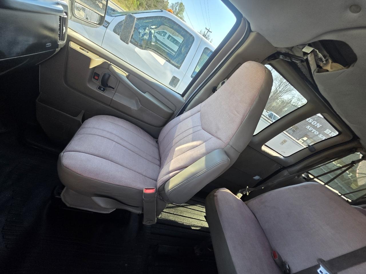 Chevrolet Express LS 3500 Extended 2008