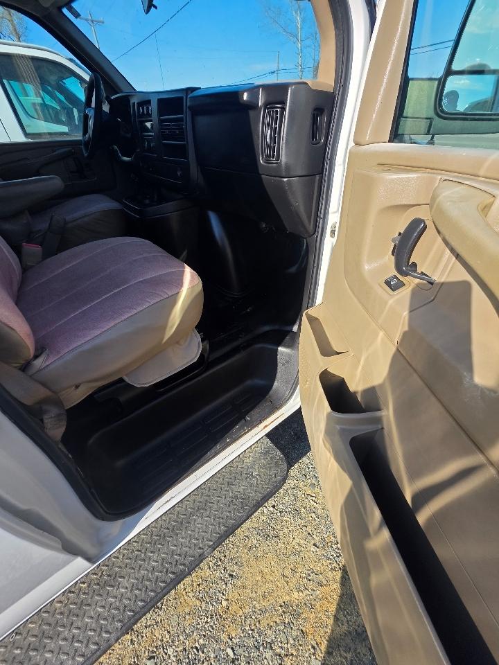 Chevrolet Express LS 3500 Extended 2008