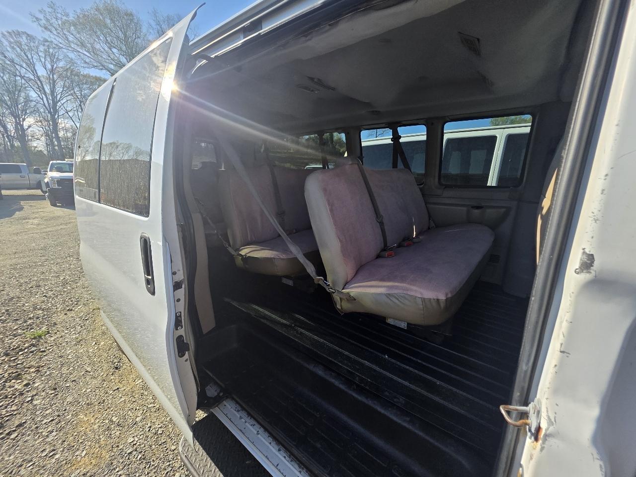 Chevrolet Express LS 3500 Extended 2008