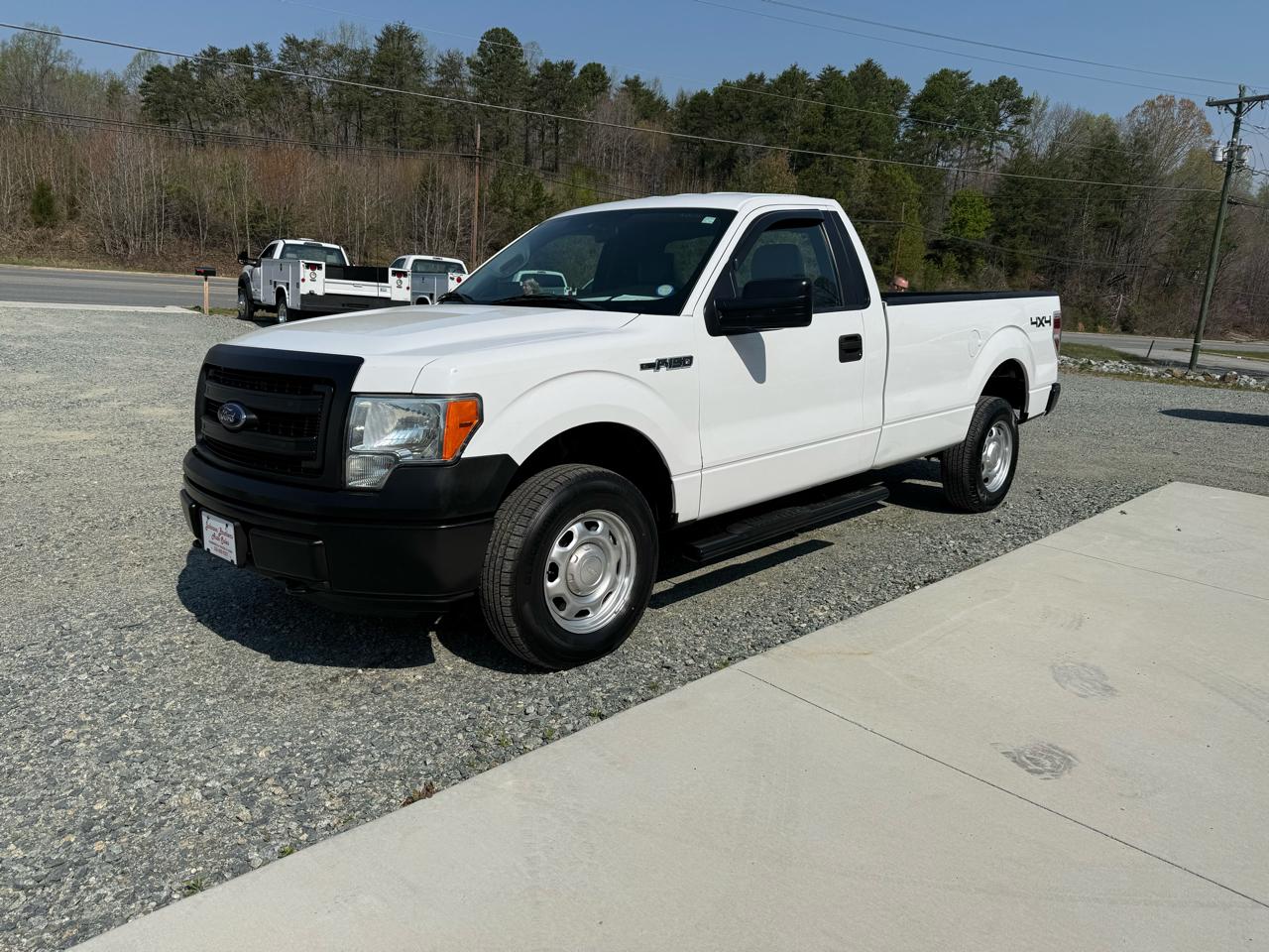 Ford F-150 2WD Reg Cab 141" XL 2014