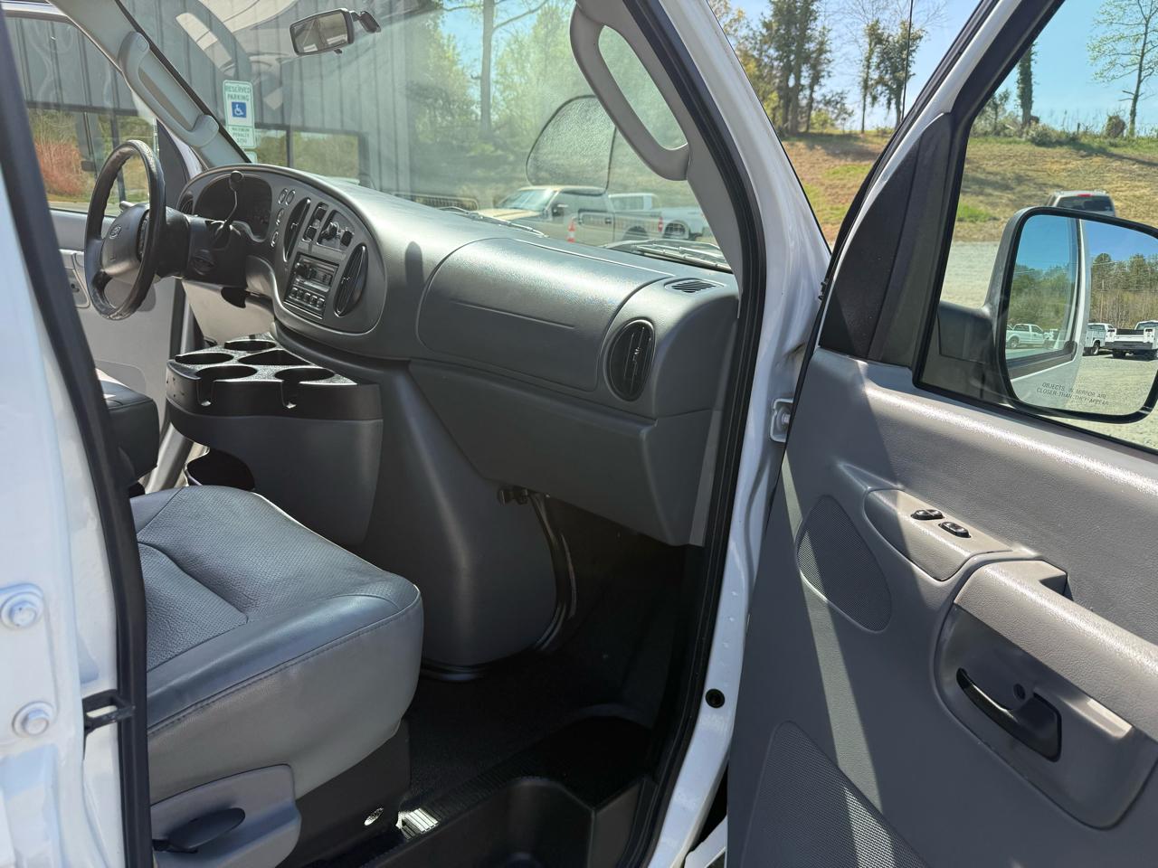 Ford Econoline E-350 Extended 2008