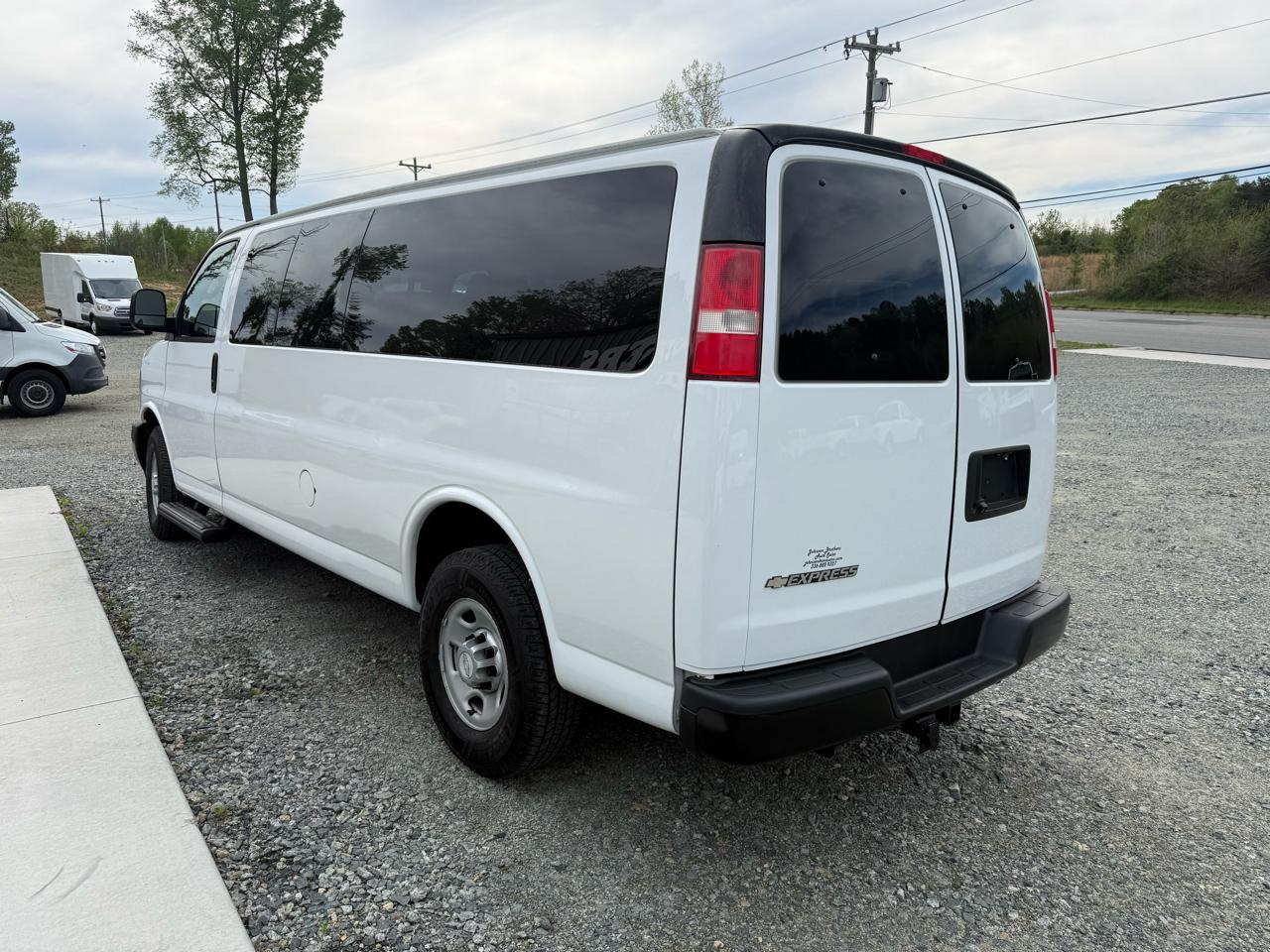 Chevrolet Express LS 3500 Extended 2017