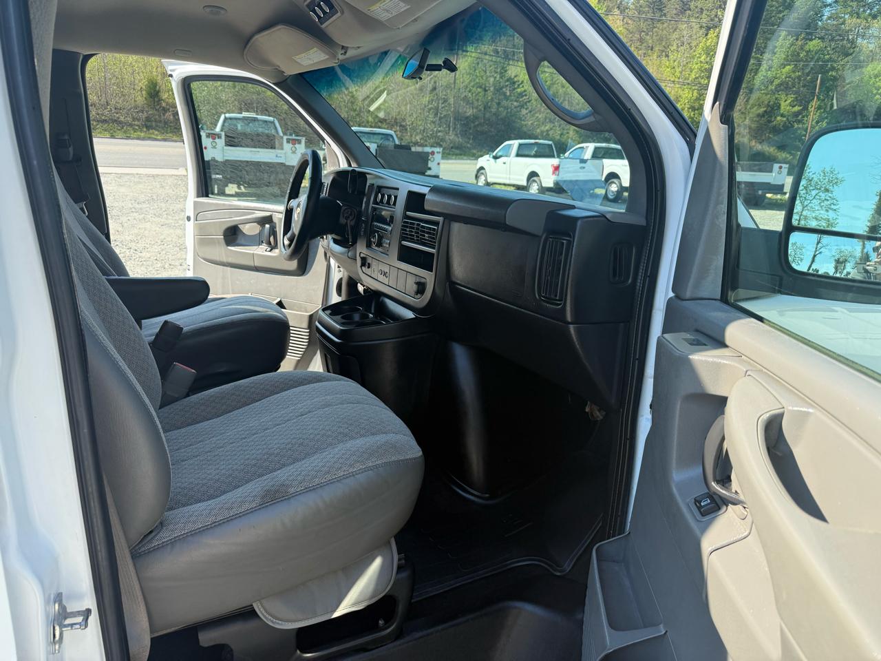 Chevrolet Express LT 3500 Extended 2014