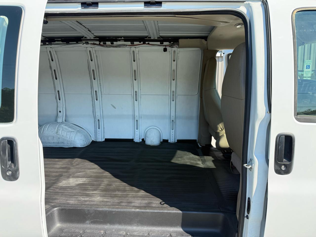 Chevrolet Express 1500 Cargo 2008