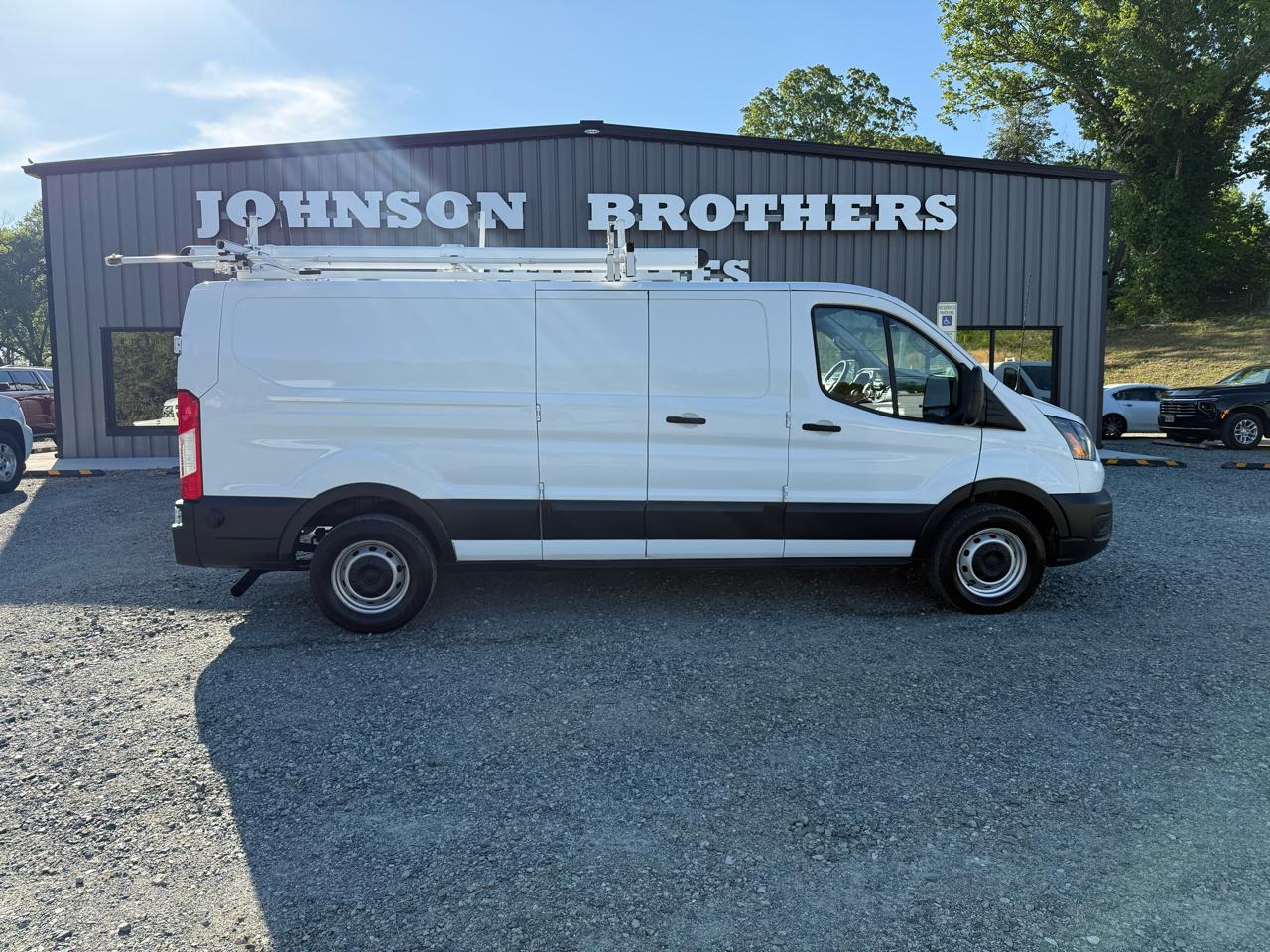 Ford Transit 250 Van Low Roof w/Sliding Pass. 130-in. WB 2020