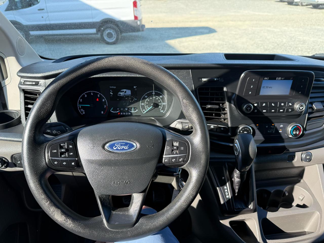 Ford Transit 250 Van Low Roof w/Sliding Pass. 130-in. WB 2020