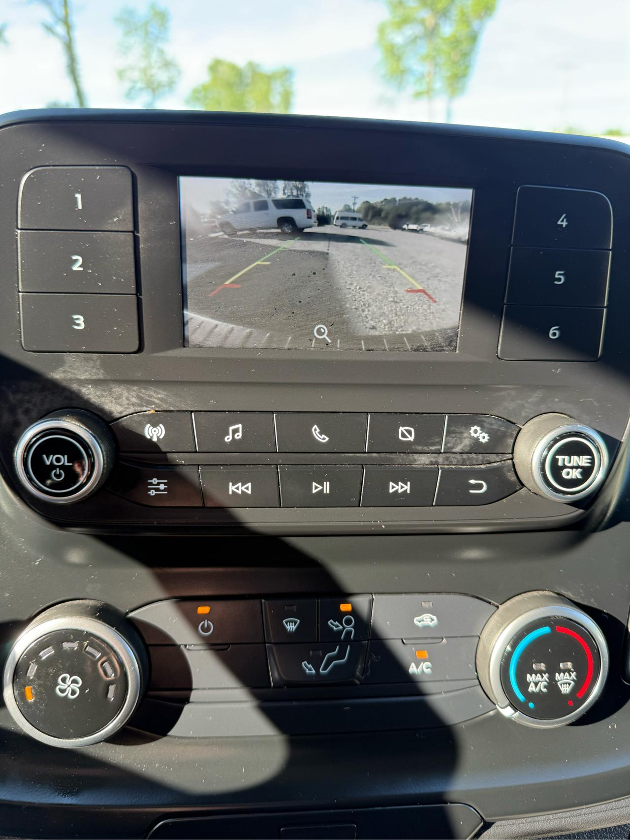 Ford Transit 250 Van Low Roof w/Sliding Pass. 130-in. WB 2020