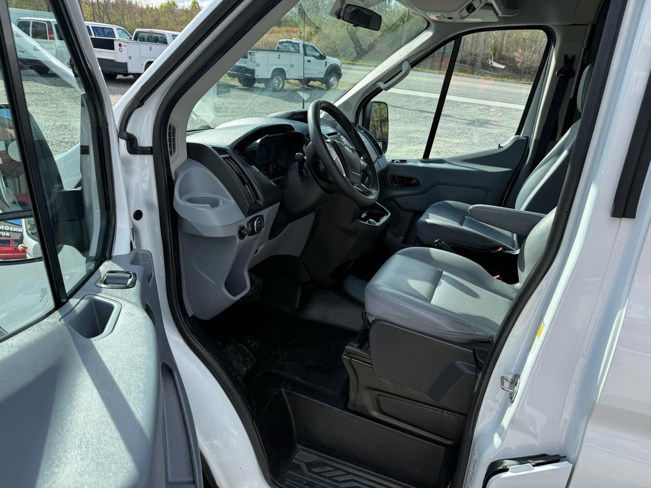 Ford Transit 350 Van High Roof w/Sliding Pass. 148-in. WB EL 2018