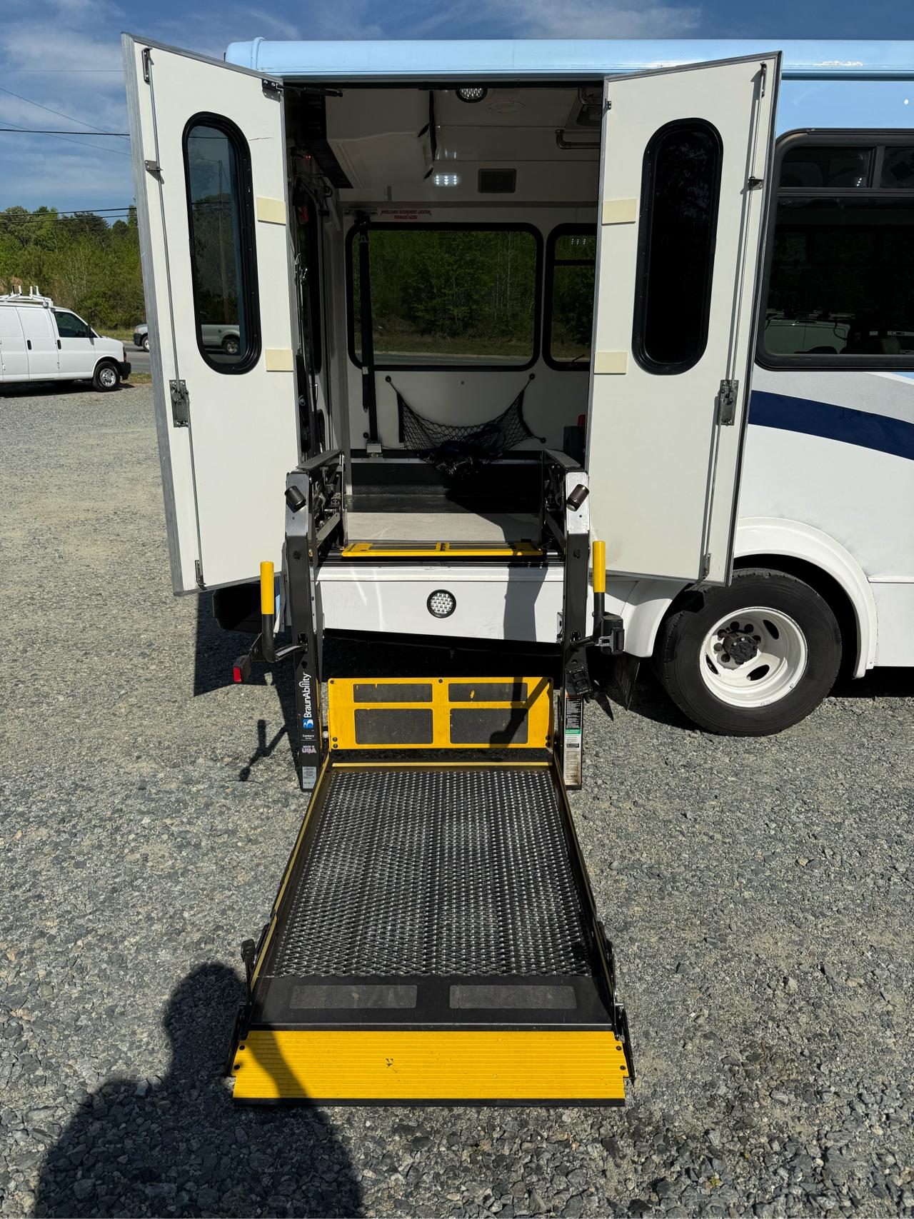 Ford Econoline E350 2017