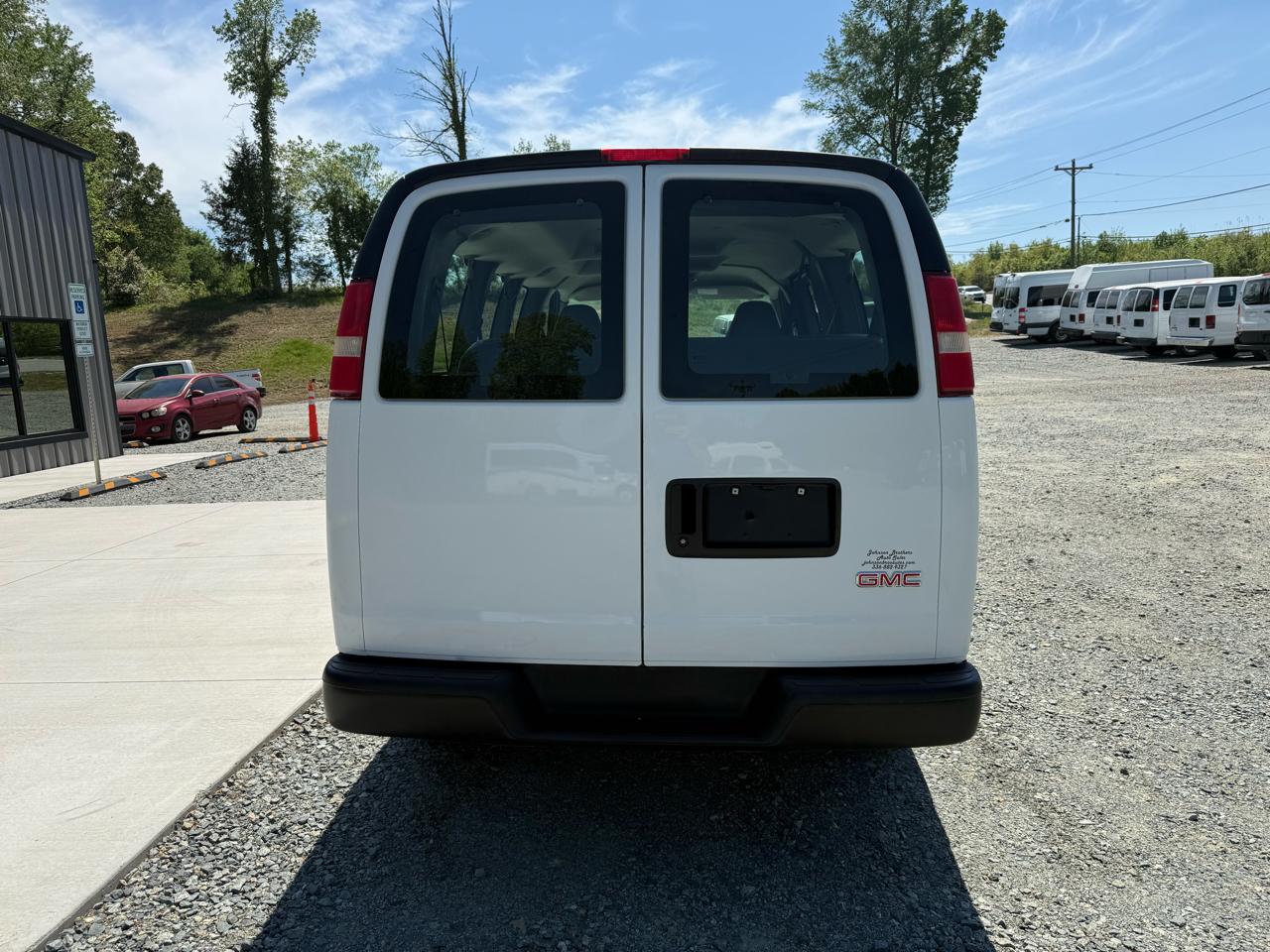 GMC Savana G2500 2007