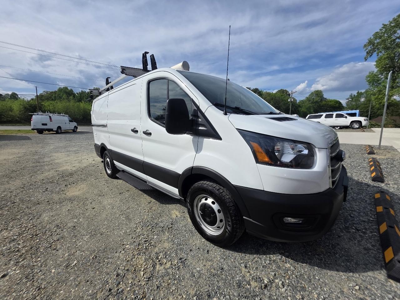 Ford Transit 250 Van Low Roof w/Sliding Pass. 130-in. WB 2020
